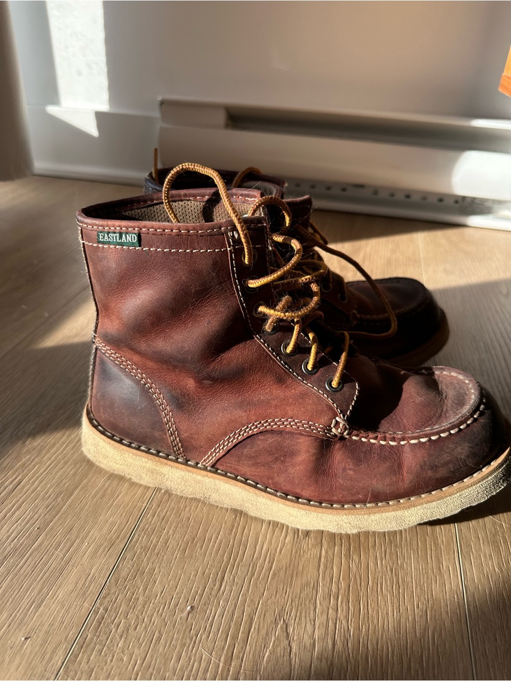 Eastland Men’s Brown Leather Moc Toe « Red Wings » Boots